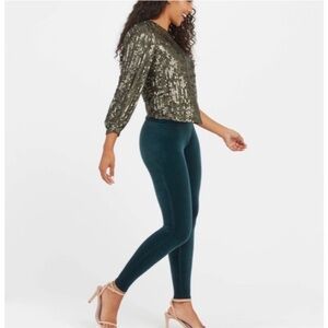 EUC SPANX GREEN VELVET LEGGINGS L